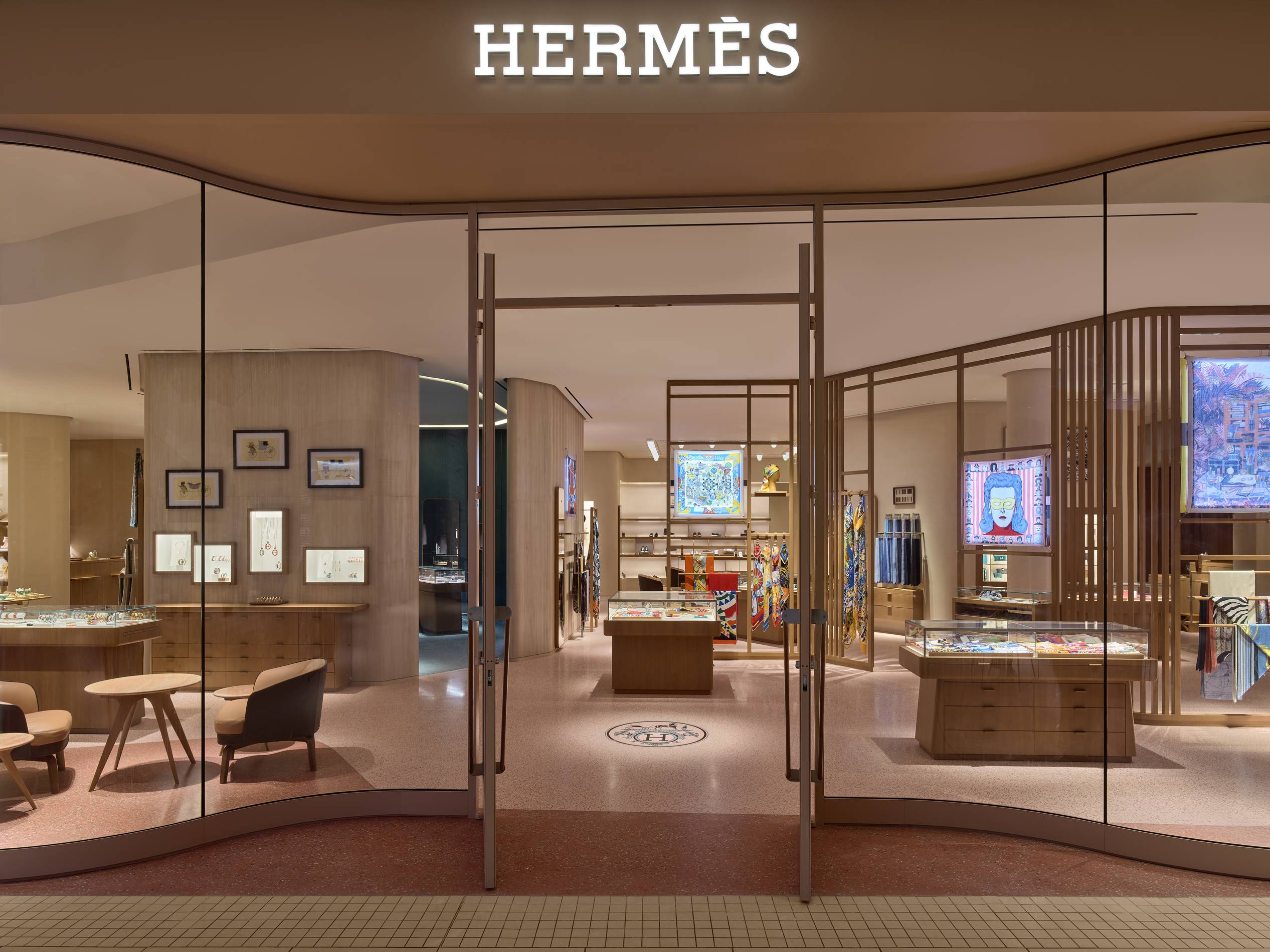 Hermès Officially Opens In Aventura Mall