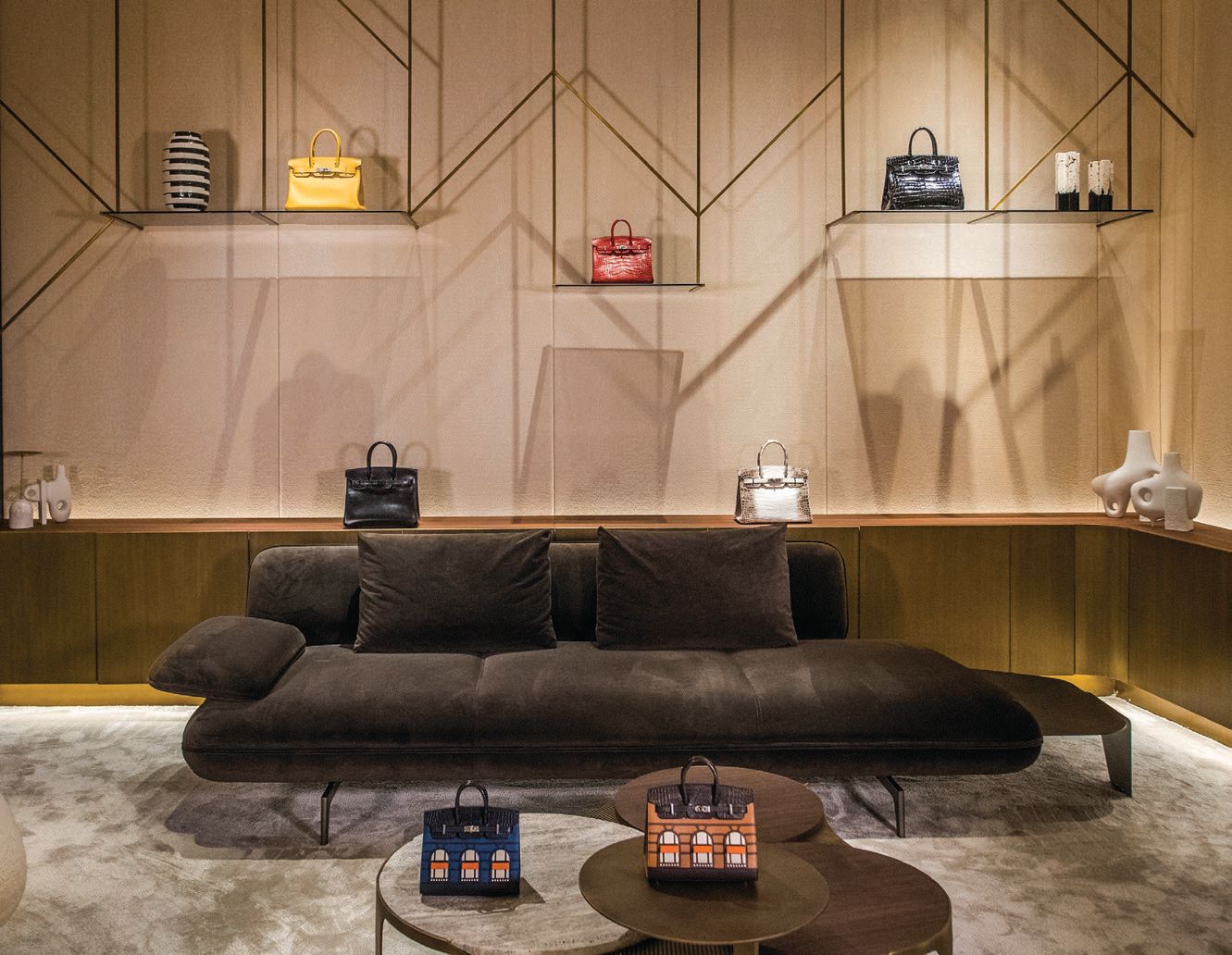 At Privé Porter’s first-ever retail store, explore the most current and sought-after collection of Hermès Birkin and Kelly bags that you can imagine. PHOTO COURTESY OF WORLD RED EYE