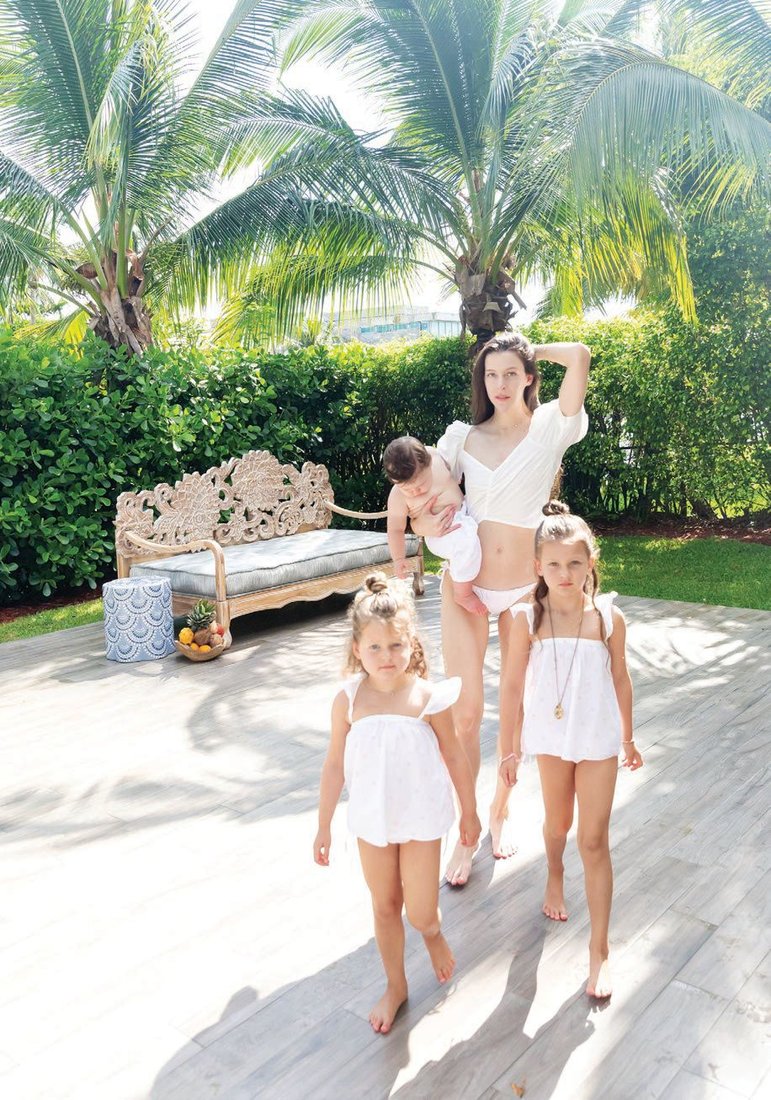 Brittany Peltz Buerstedd with children, Phoenix Blu, Lila Rae and Eva PHOTO COURTESY OF SENA LIFESTYLE STUDIO