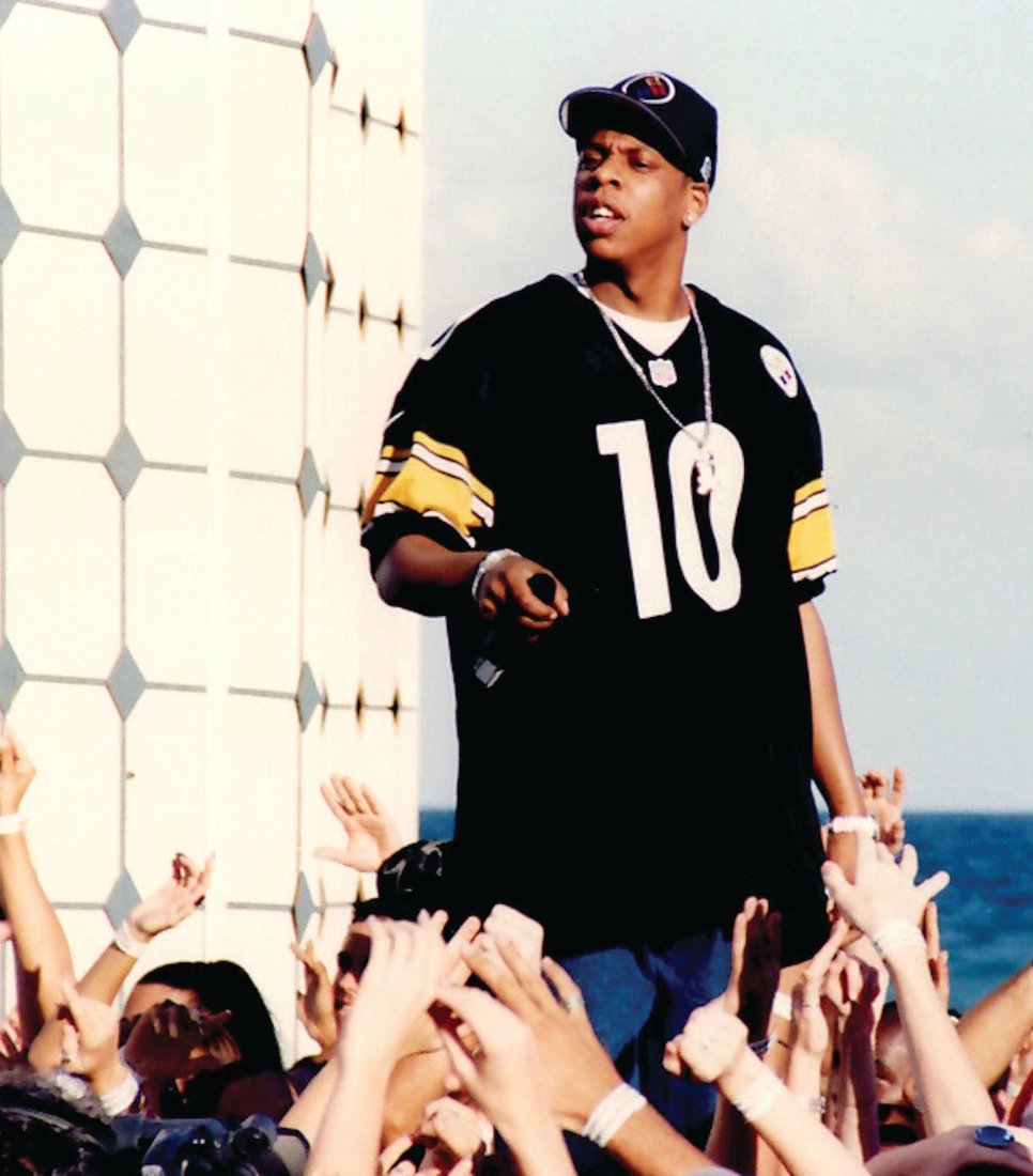 JAY-Z PERFORMS FOR MTV ON SOUTH BEACH Photographed by Manny Hernandez