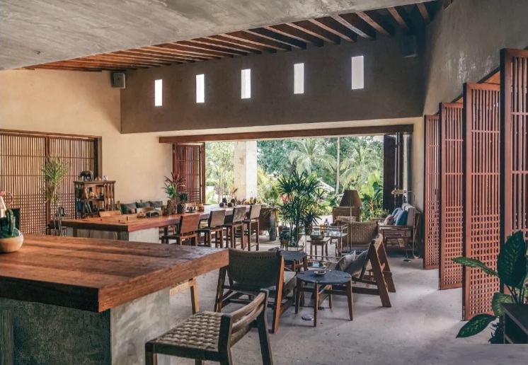 Zapote Bar features a beautiful interior design that is indicative of its location PHOTO COURTESY OF ROSEWOOD MAYAKOBA